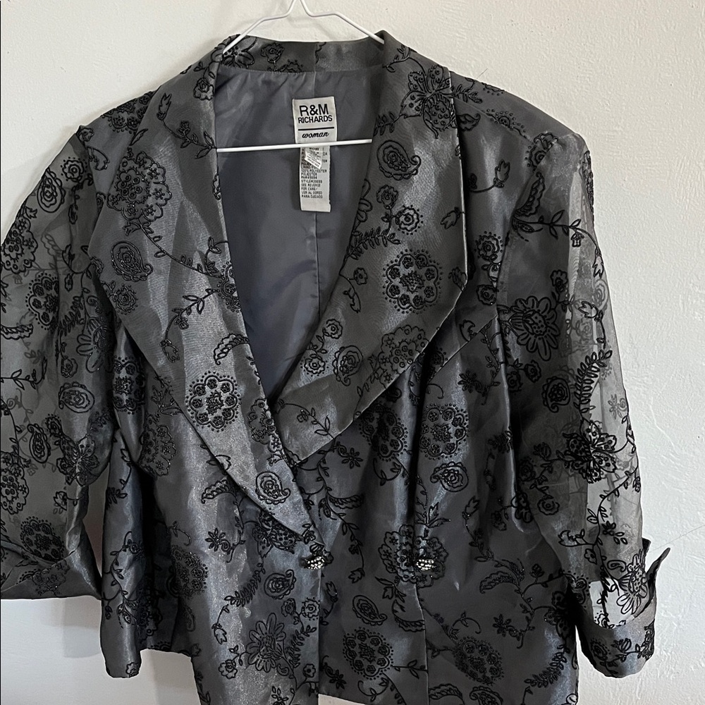 R&M Richards Women's Gray Floral Blazer